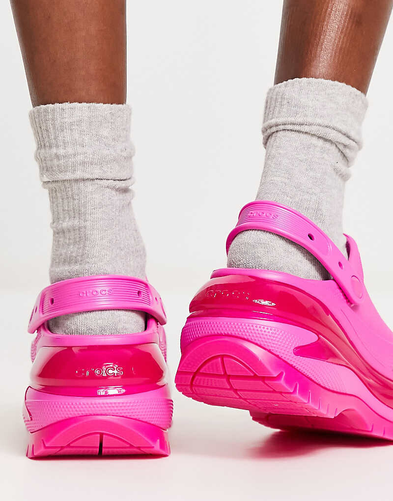 

Сабо Crocs Mega Crush в соке