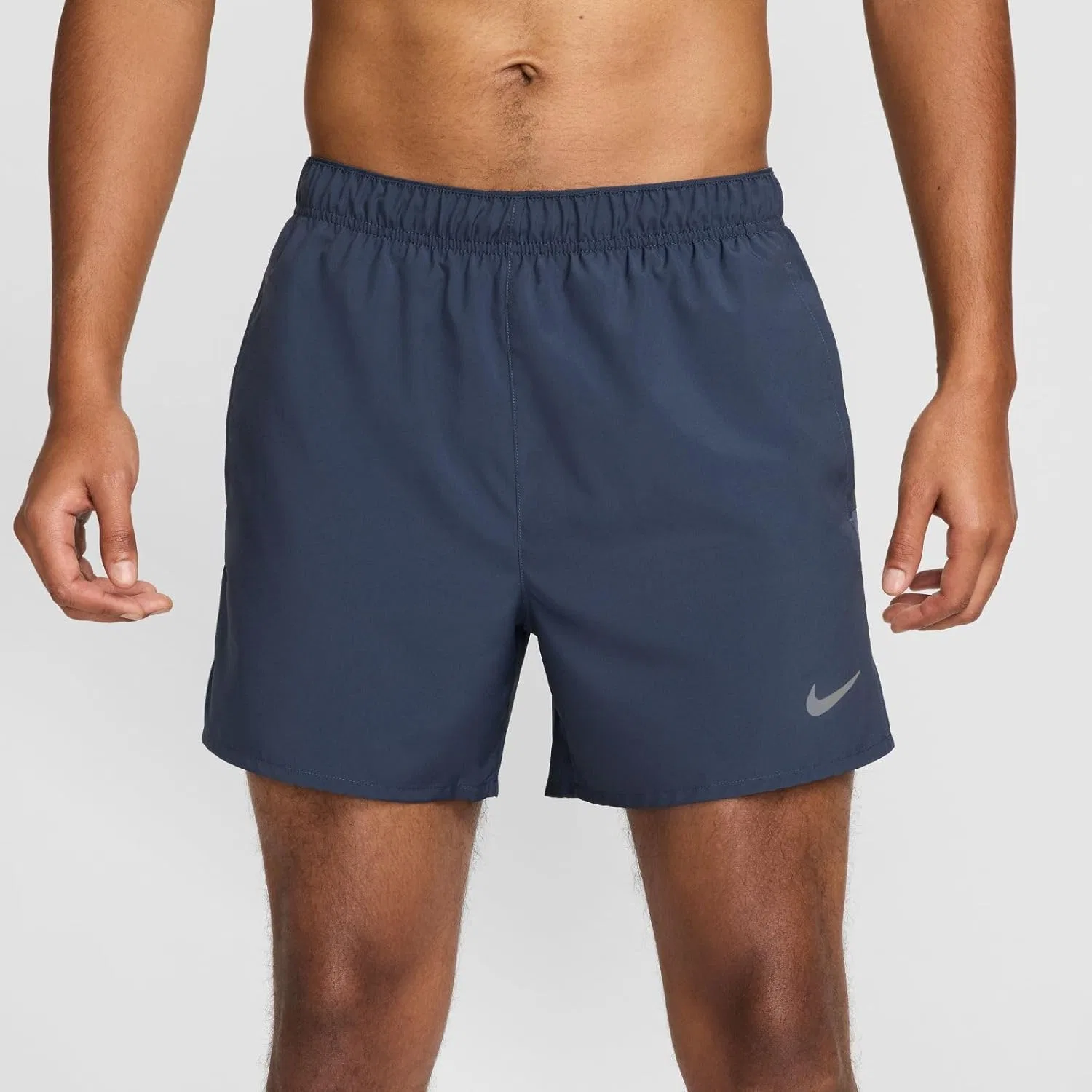 Мужские шорты Nike Challenger Vielseitige 2-в-1 с технологией Dri-fit (Herren, около 18 см) — фото 4