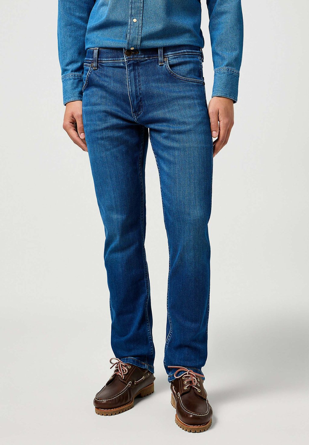 

Джинсы прямого покроя GREENSBORO Wrangler, деним