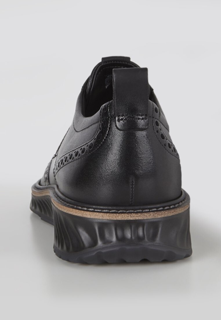 

Обувь на шнуровке ST.1 HYBRID ECCO, черный