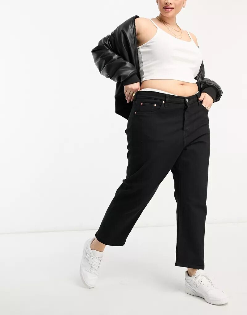 

Черные укороченные джинсы Levi's Plus 501