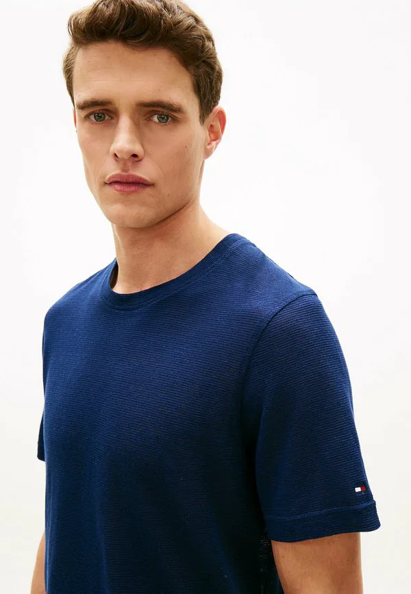 Классическая повседневная футболка в стиле smart casual Tommy Hilfiger, Navy Iris — фото 4