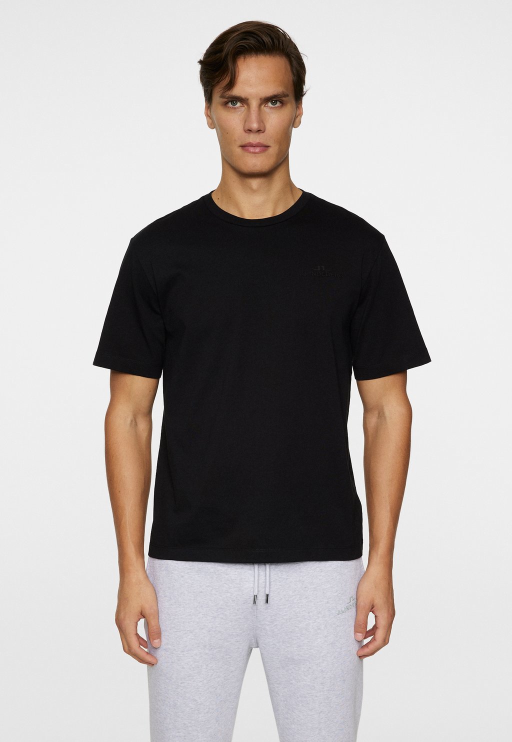 

Базовая футболка J.LINDEBERG Sports, черный