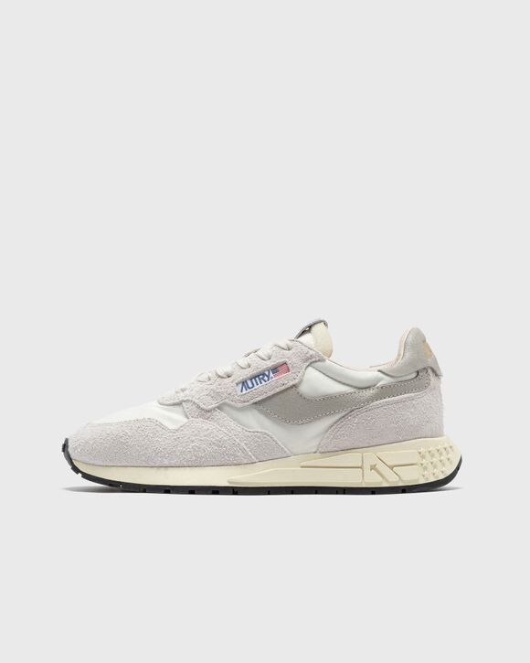 

Кроссовки Autry Action Shoes Wmns Reelwind, цвет nylon/crack wht/nat