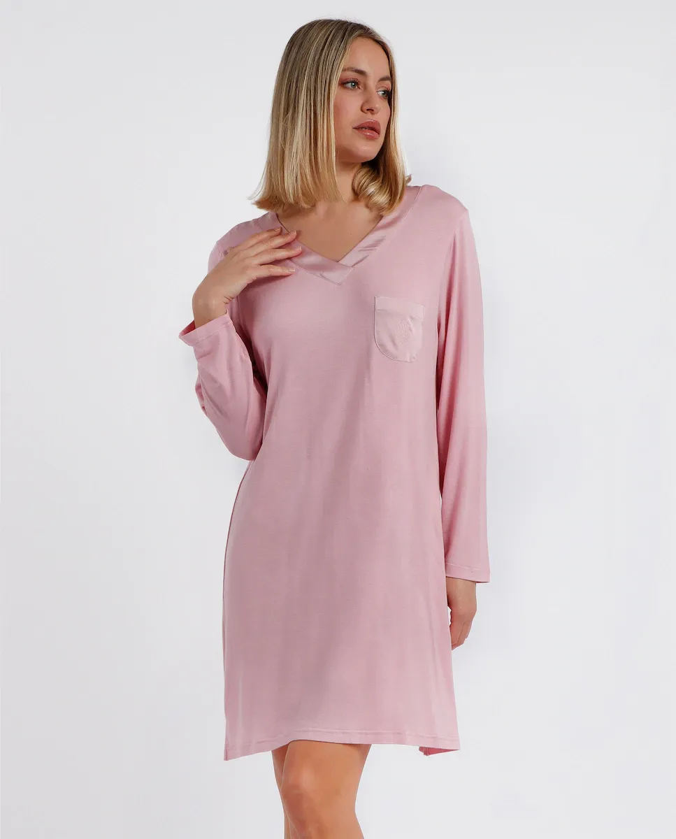 

Ночная рубашка с длинными рукавами из трикотажа и атласными деталями Admas, розовый
