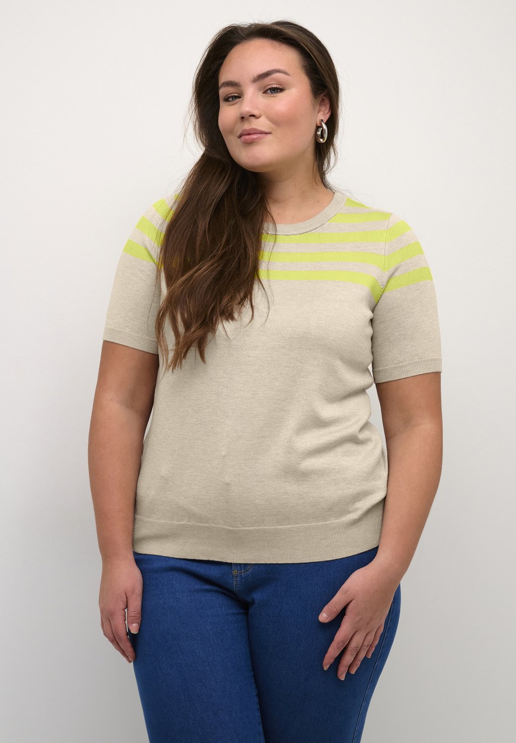 

Футболка с принтом MAJI SHORT SLEEVES Kaffe Curve, песочный