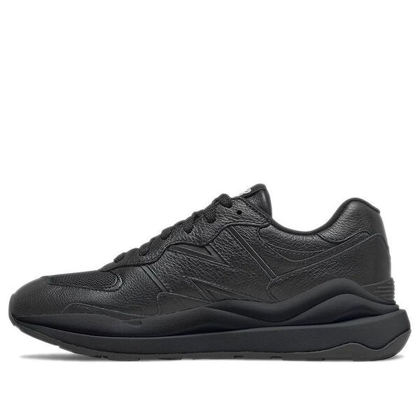 

Кроссовки 57 40 New Balance, черный