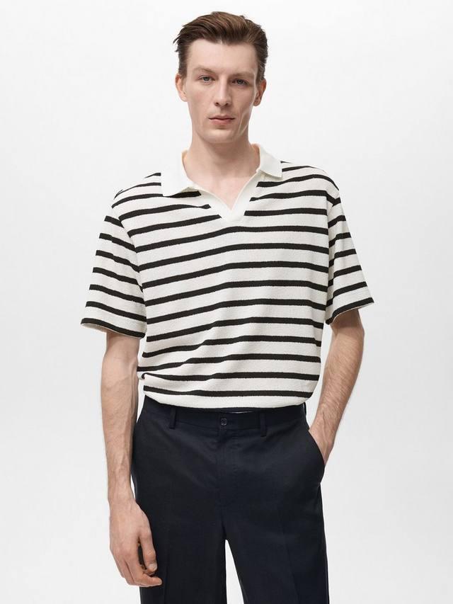 

Хлопковая поло Saturno с полосками и открытым воротником Regular Fit Mango, Natural White/Black