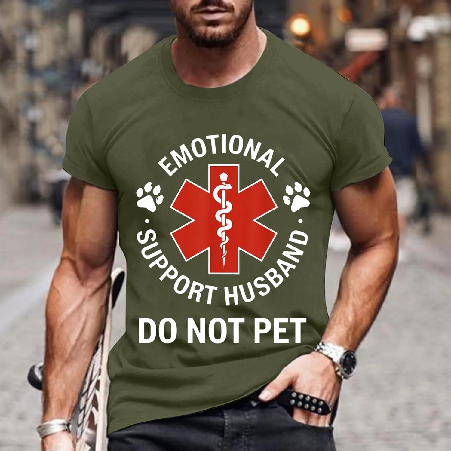 Футболка Emotional Support Husband для мужчин, оверсайз, короткий рукав — фото 2