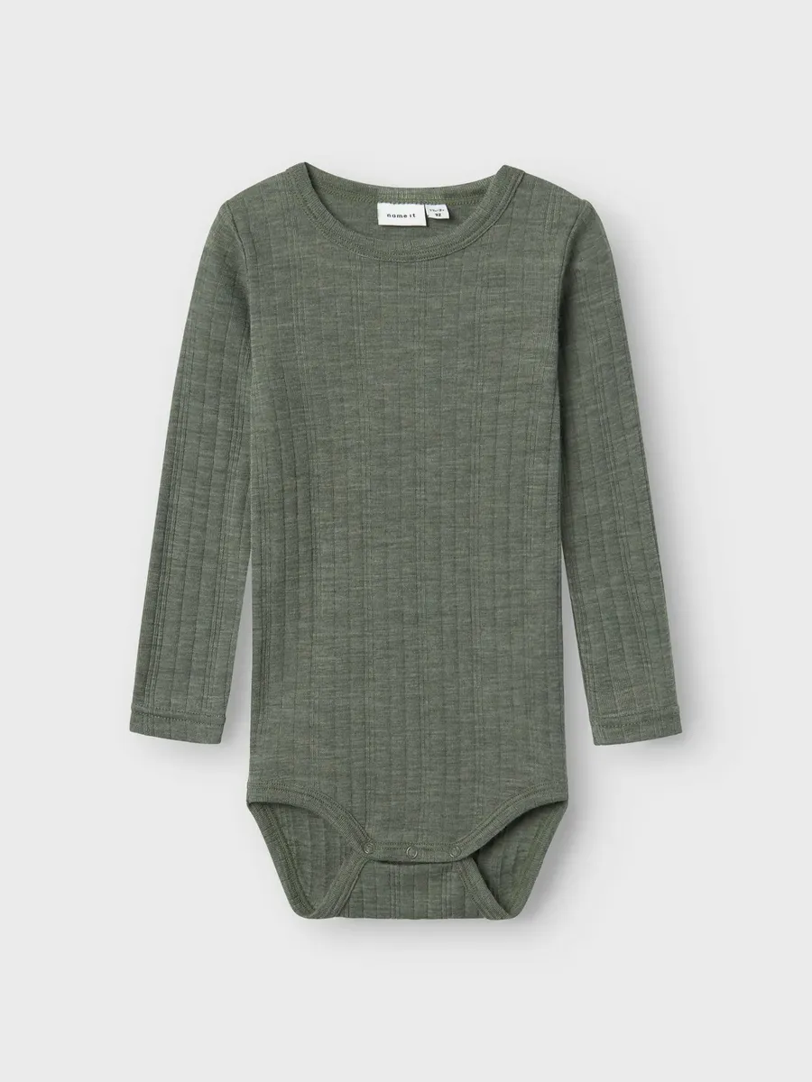 

Боди с длинными рукавами Name It "NMMWANG WOOL NEEDLE LS BODY SOLID", цвет Mulled Basil