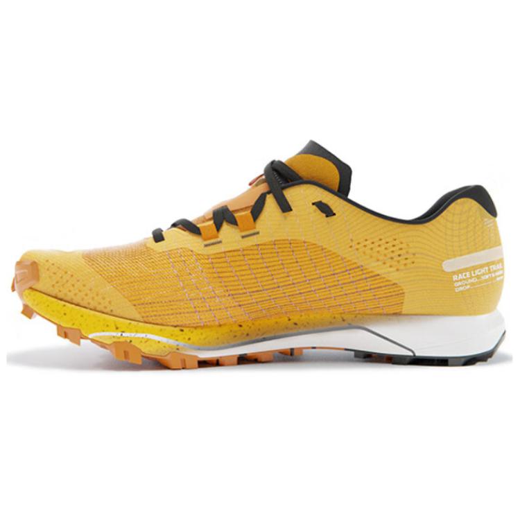 

Амортизирующие противоскользящие кроссовки мужские низкие Sandstone Yellow DECATHLON