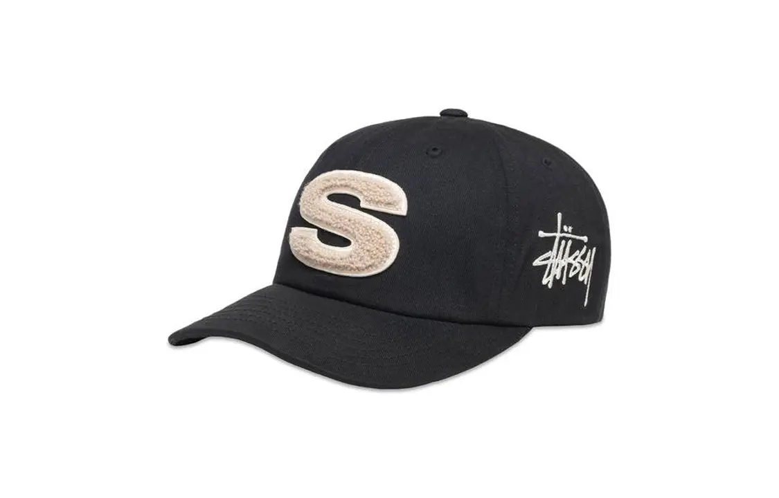 

Низкопрофильная кепка с вышивкой Stussy