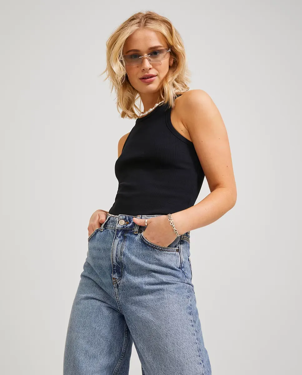 

Женский топ в рубчик с бретельками на шее Jack & Jones, черный