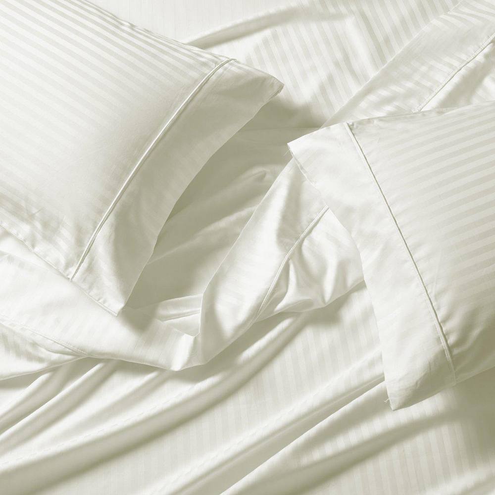 

Очень глубокие карманы (22 в наборах простыней Stripe 650 Easy Care). Egyptian Linens, цвет Ivory