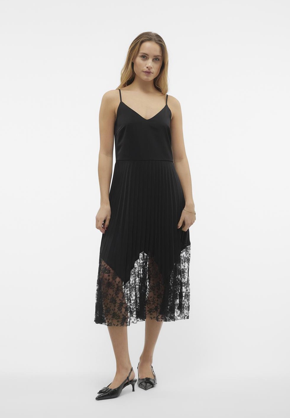 

Одежда для особых случаев VMELLA SINGLET PLEAT SINGLET DRESS Vero Moda, черный