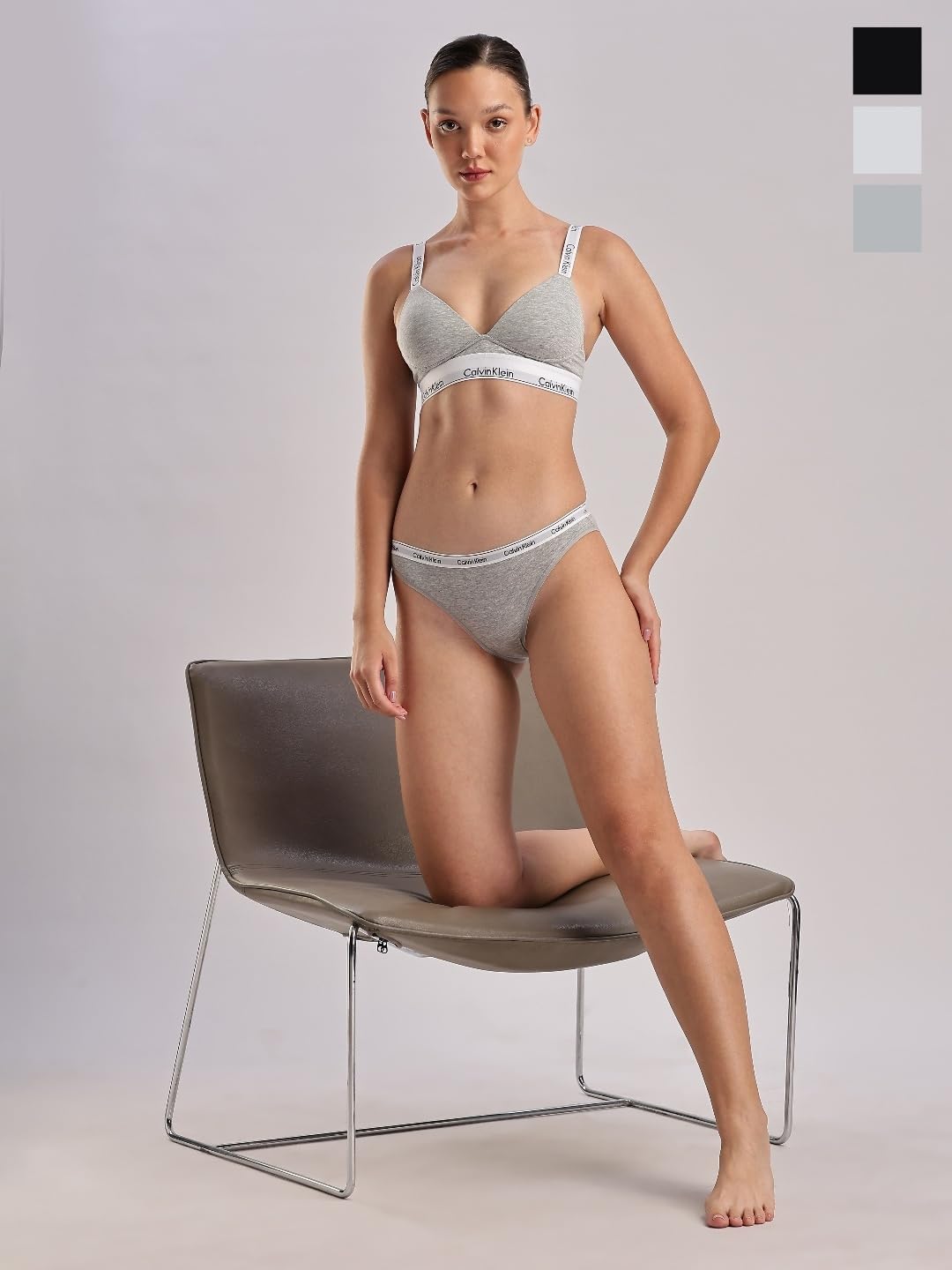 

Комплект из 3 женских трусиков-бикини Calvin Klein с современным логотипом, Black/White/Grey Heather