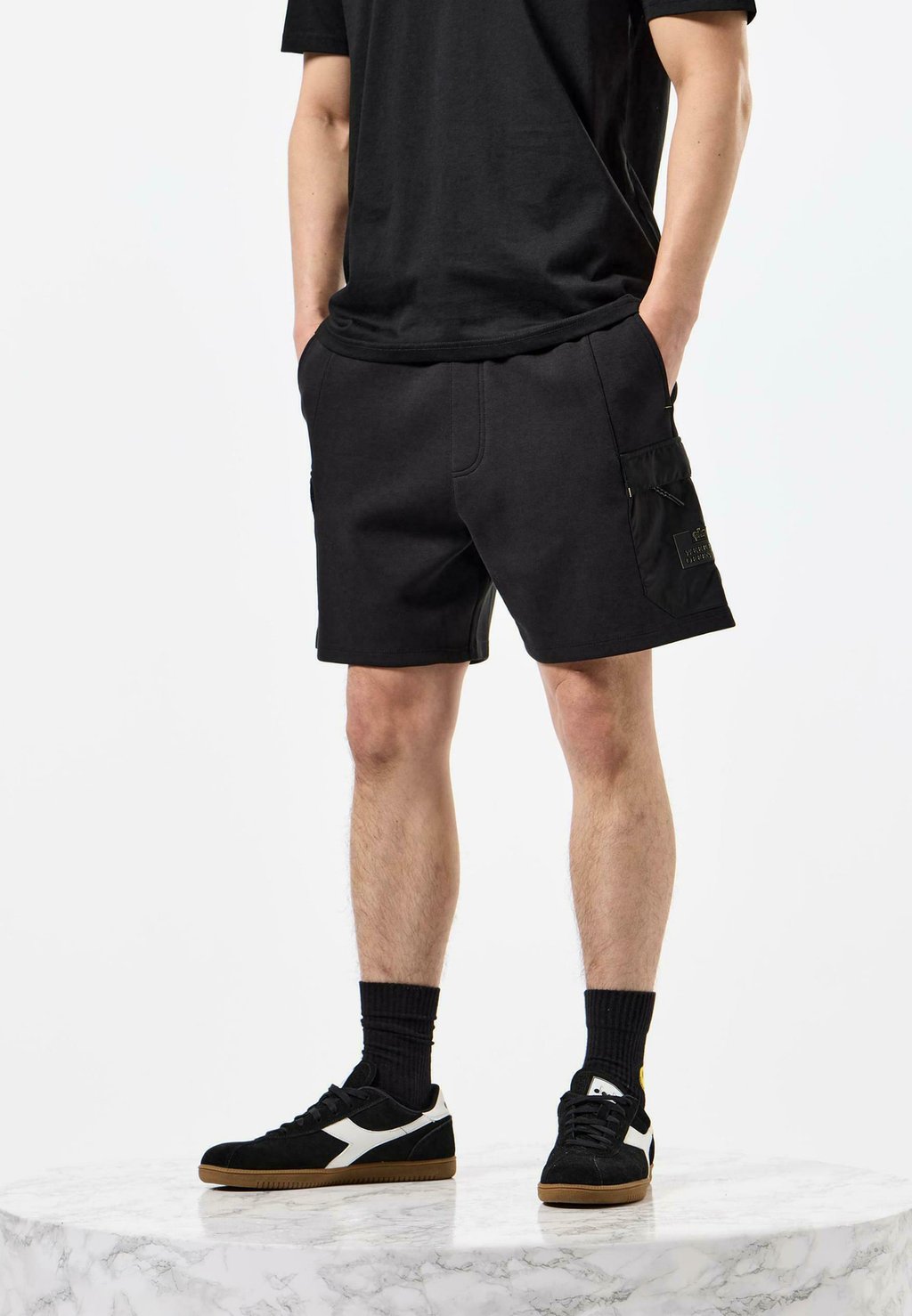 

Шорты OFFENDER CALETA OVERLAY Weekend Offender, черный