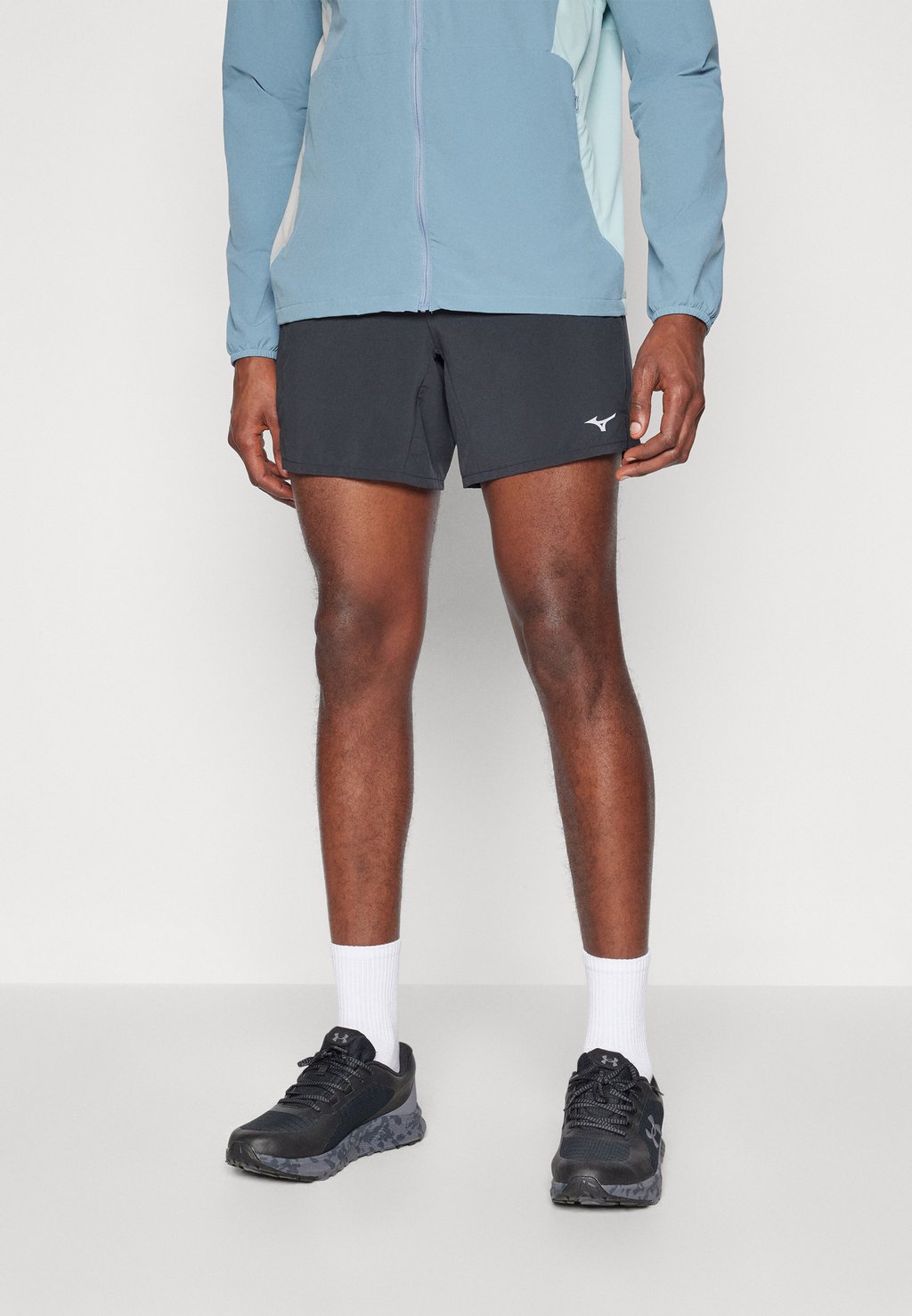 

Спортивные шорты POCKET SHORT Mizuno, черный