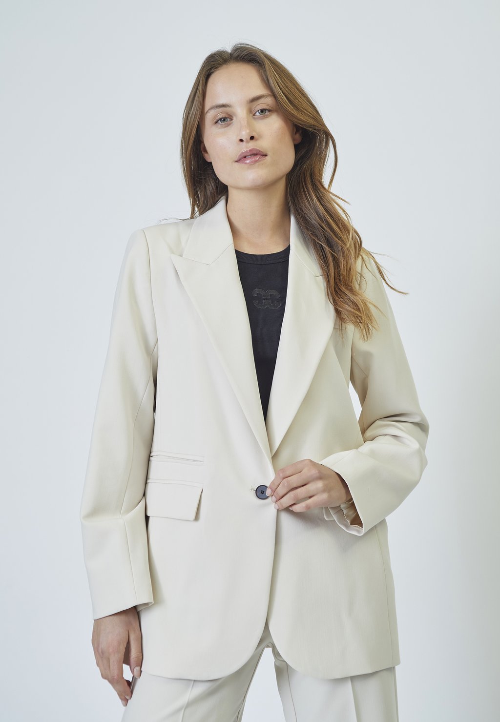 

Блейзер VOLACC SINGLE OVERSIZE BLAZER Co'couture, светло-серый