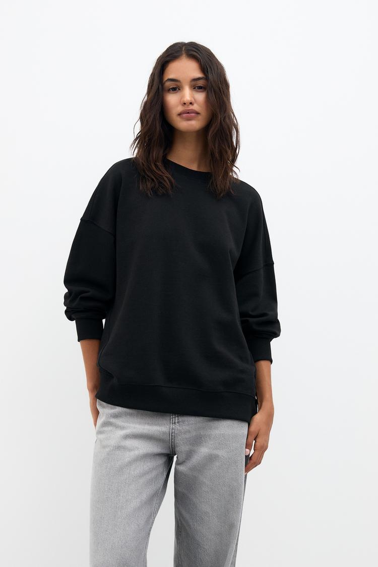 

Толстовка оверсайз Pull And Bear, черный