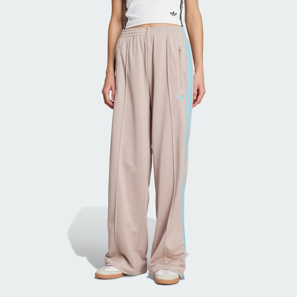 

Спортивный костюм Adidas Adicolor Classic Firebird Loose Track Pants, цвет Wonder Taupe/Blue Glow