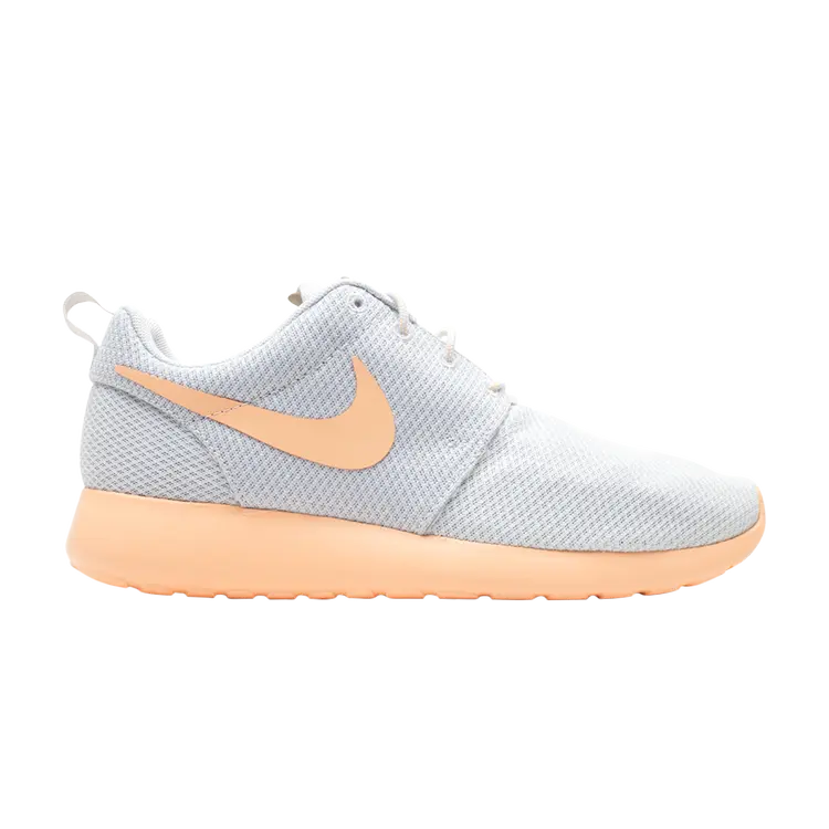 

Кроссовки Nike Wmns Rosherun, серый