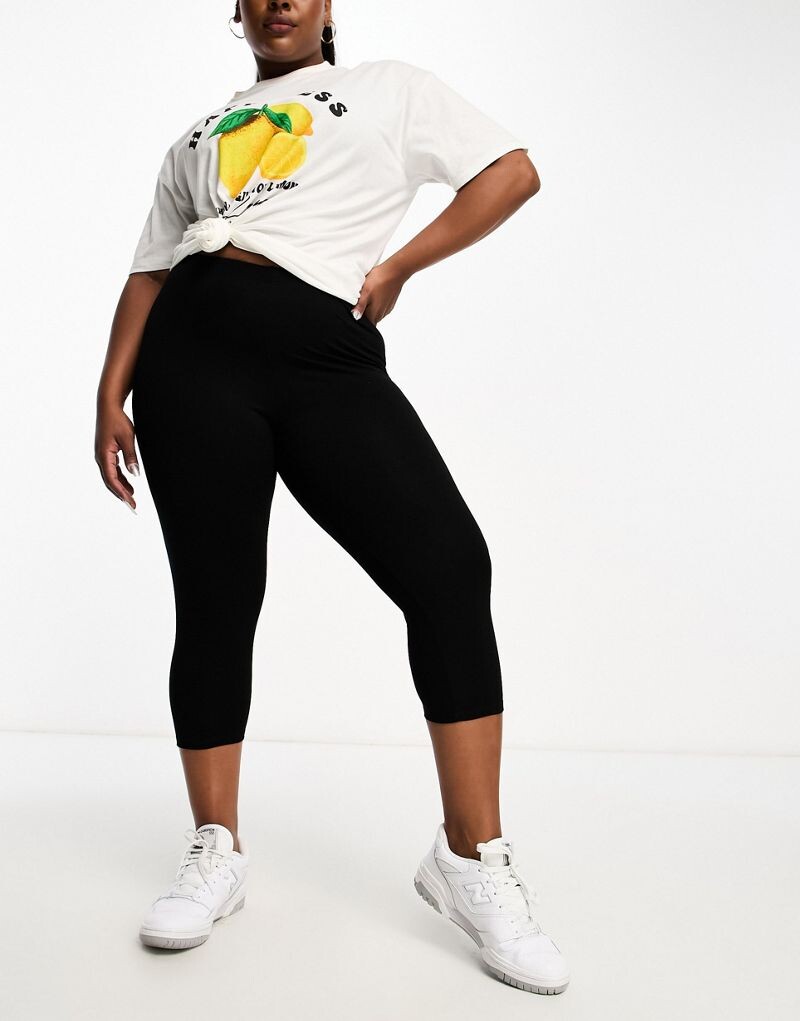 

Черные леггинсы-капри ASOS DESIGN Curve