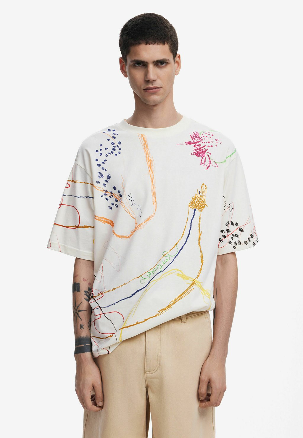 

Футболка с принтом Desigual, бежевый