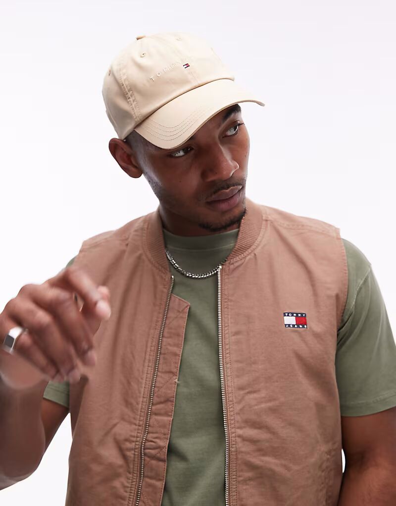 

Кепка Tommy Jeans Linear с логотипом бежевого цвета