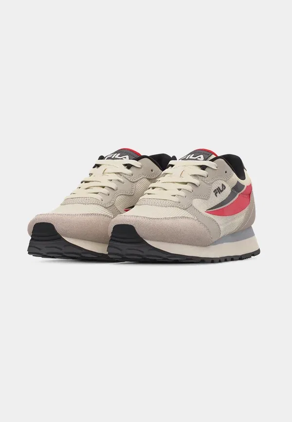 Кроссовки Fila Hypert, цвет зефир/красный/черный — фото 3