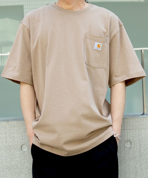

Футболка с коротким рукавом, большим нагрудным карманом и логотипом Carhartt, бежевый