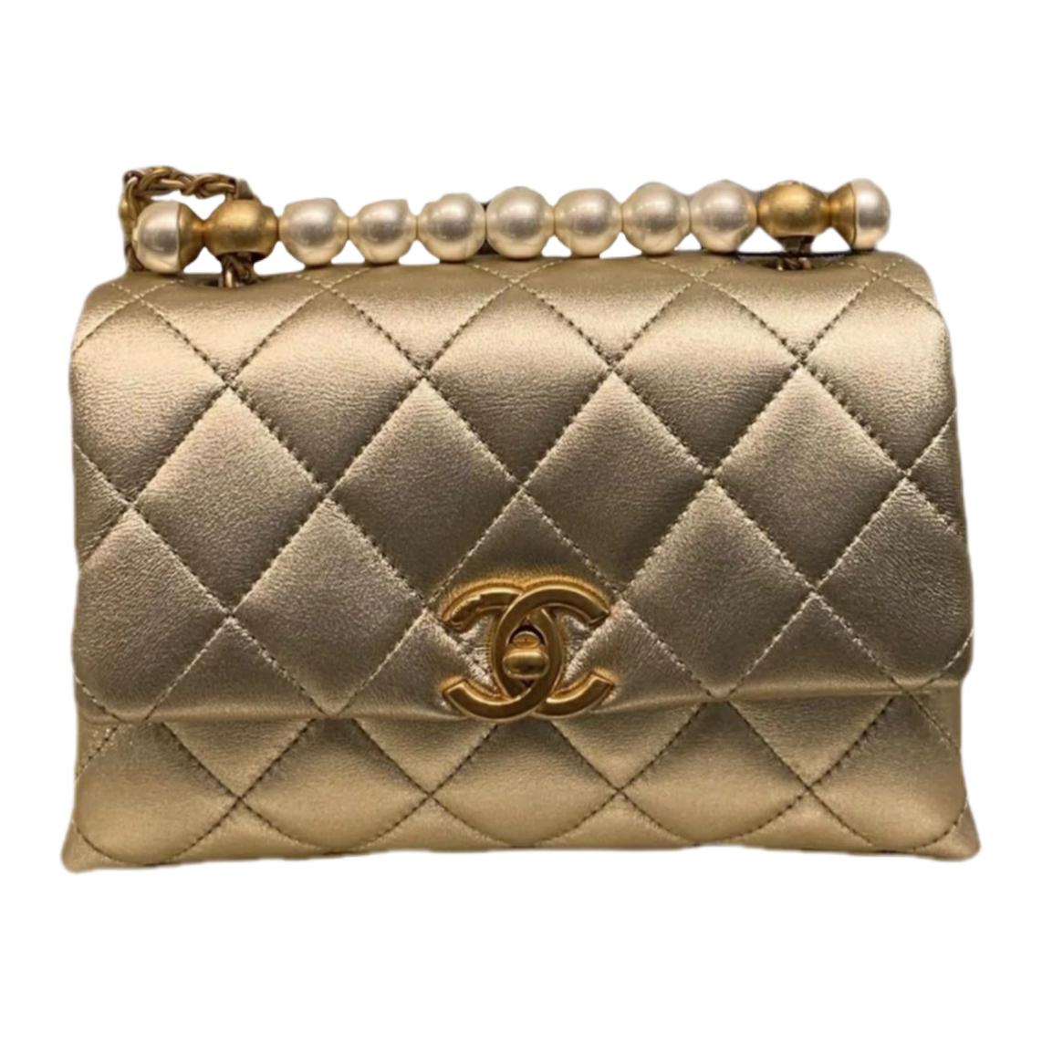 CHANEL Кожаная сумка с клапаном через плечо миниатюрная женская золотая — фото 2