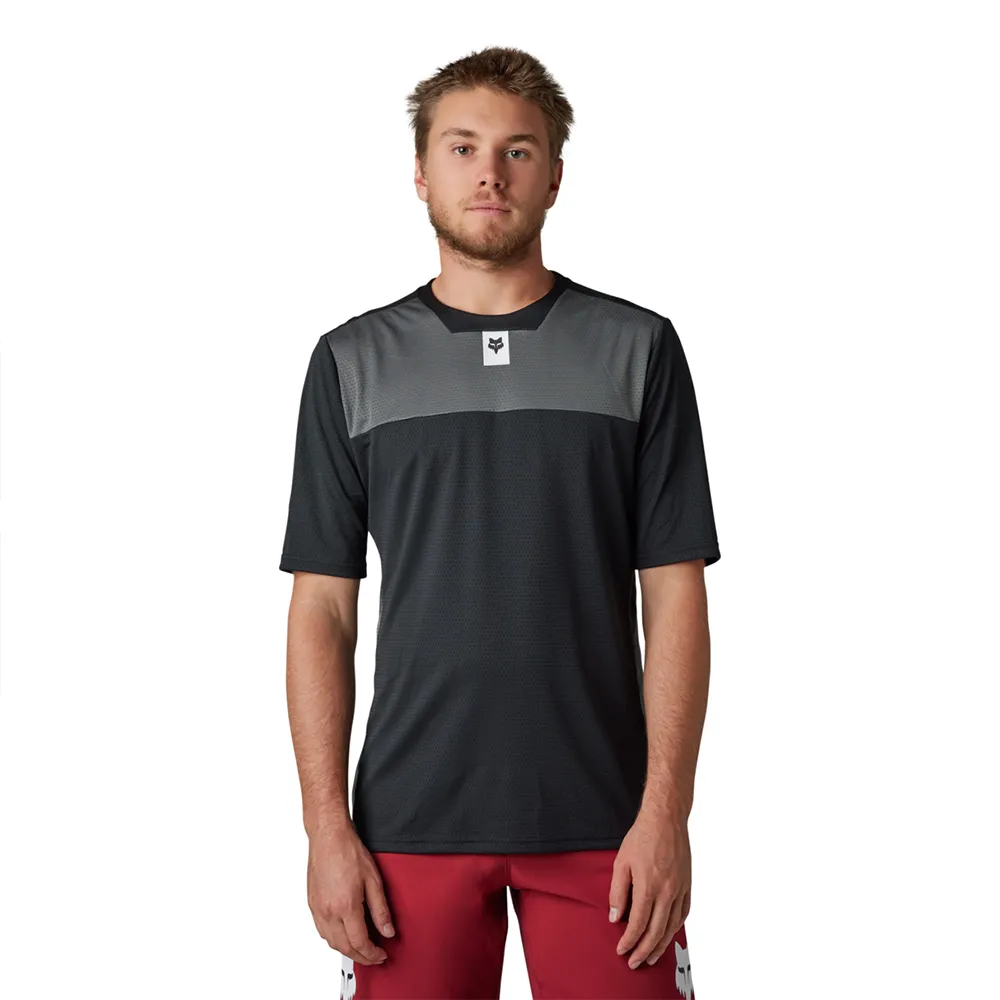 

Футболка с коротким рукавом Fox Racing Defend, черный