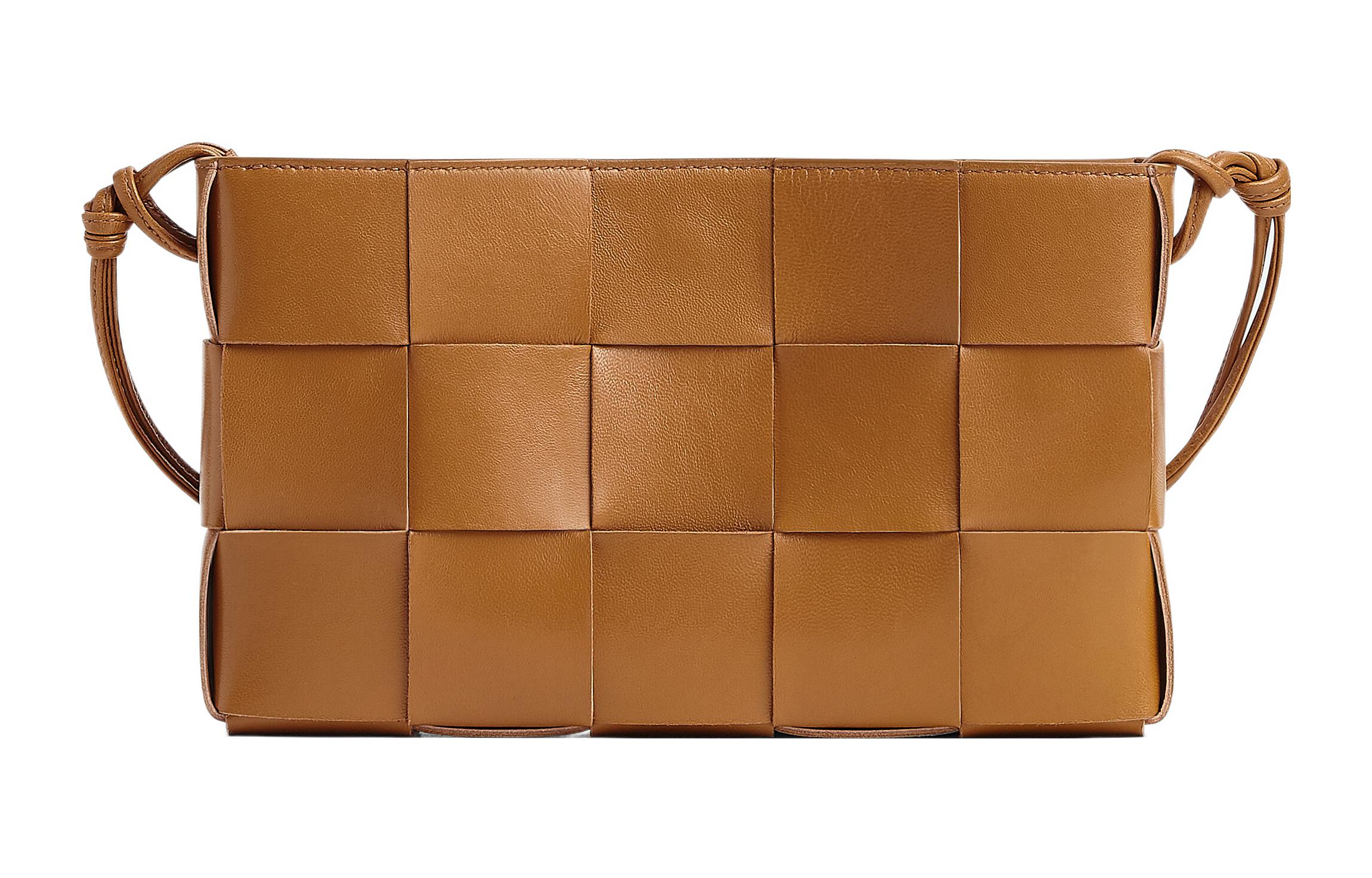 

Кошелек для кассеты на ремне Intreccio Camel Bottega Veneta