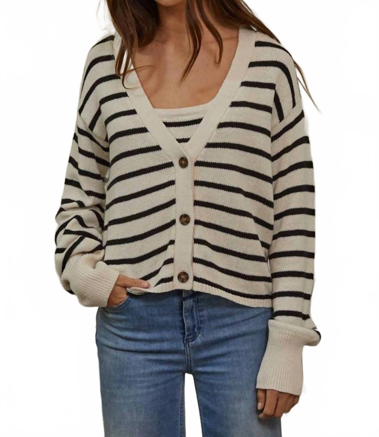 

Вязаный кардиган с V-образным вырезом в полоску натурального черного цвета By Together