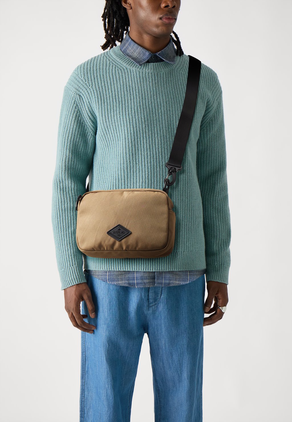 

Сумка через плечо FM3731.000.A0700A Replay, песочный