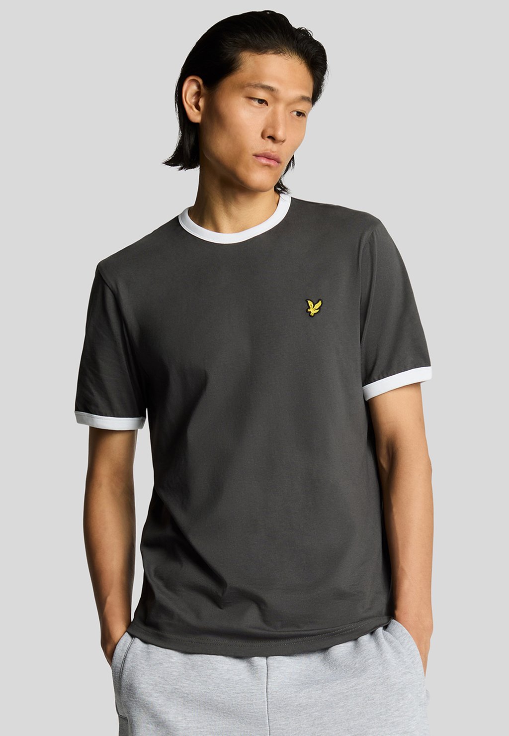

Базовая футболка RINGER Lyle & Scott, серый