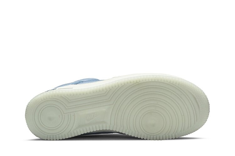 Кроссовки Nike Air Force 1 Low Retro QS 'December Sky', синий — фото 4