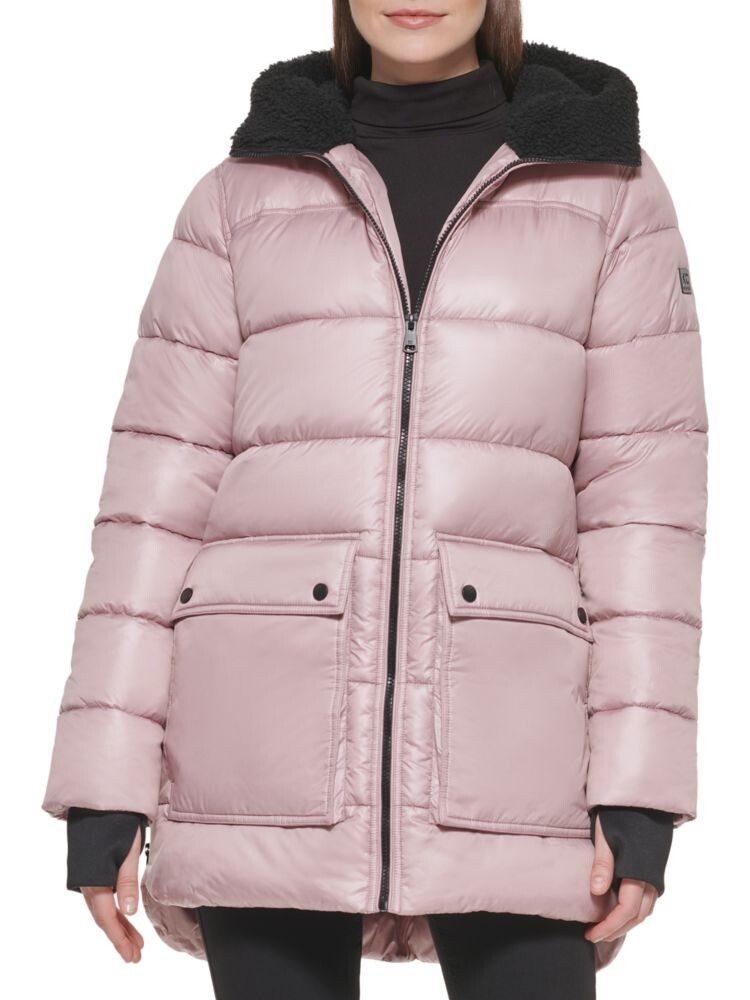 

Пуховик на подкладке из искусственной овчины Kenneth Cole, цвет Rose