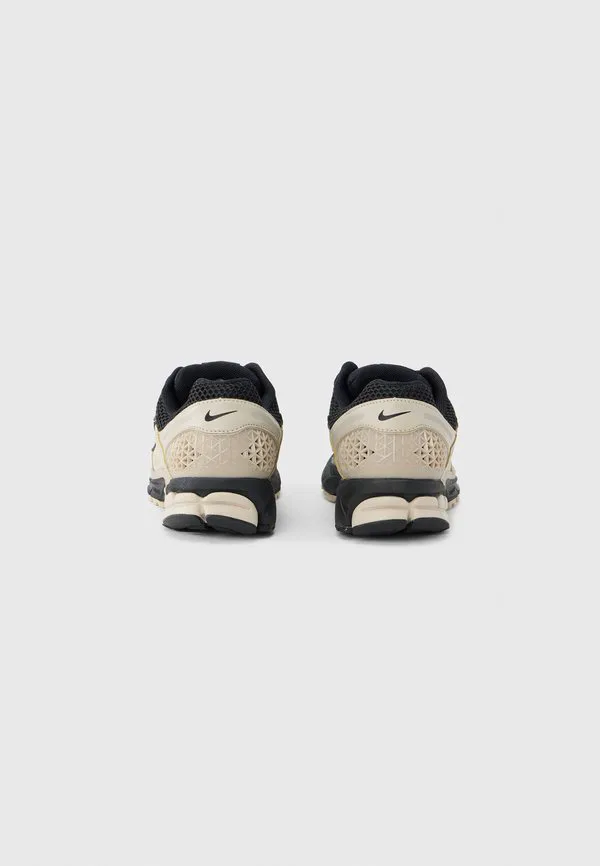 Кроссовки zoom vomero 5 Nike Sportswear, Black/Cream — фото 3