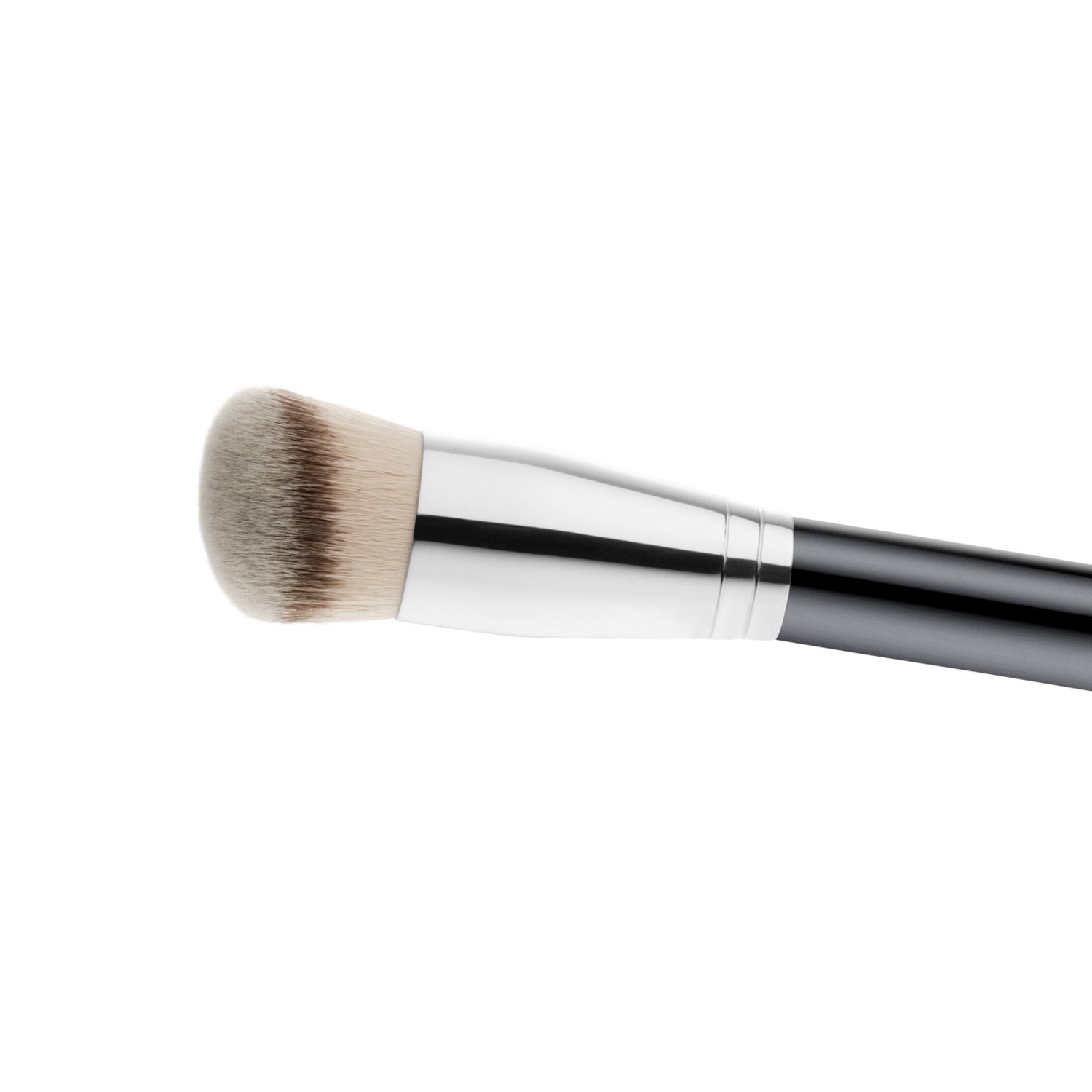 Кисть для лица 170 synthetic rounded slant brush Mac, количество 1 шт. — фото 4