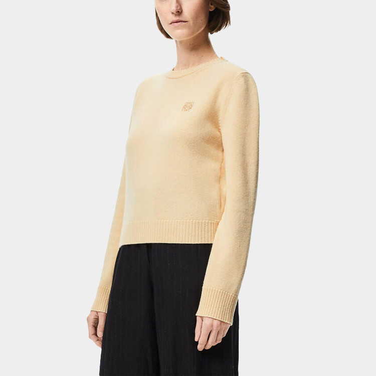 

Свитер женский лимонный Loewe