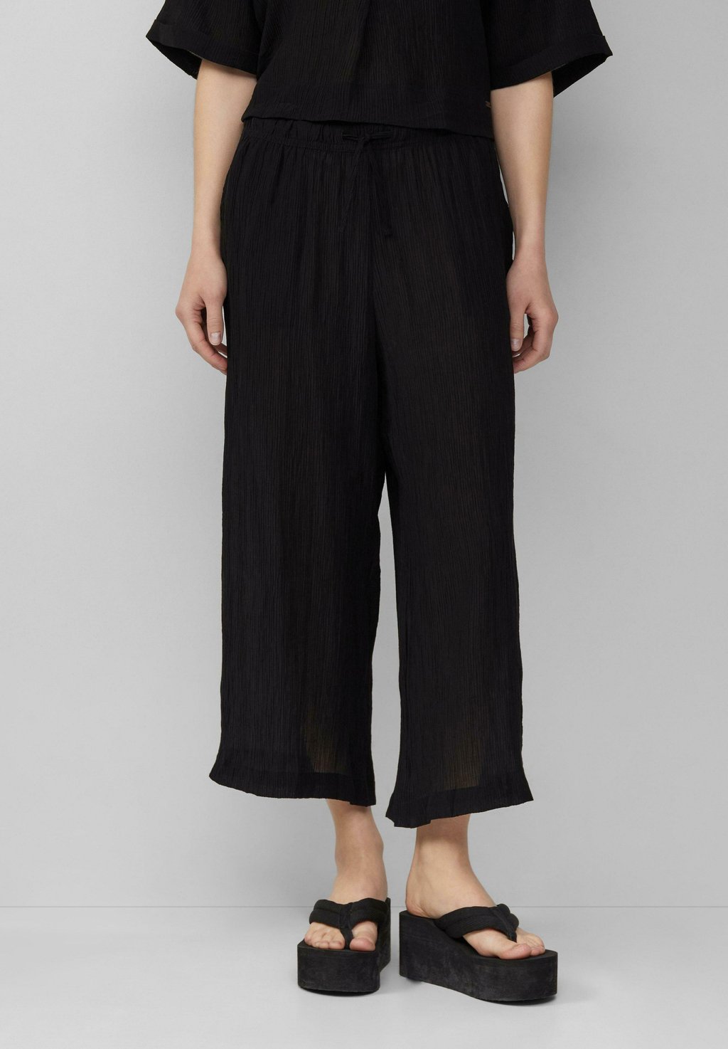 

Брюки STRUKTURIERTE CULOTTE QS, черный