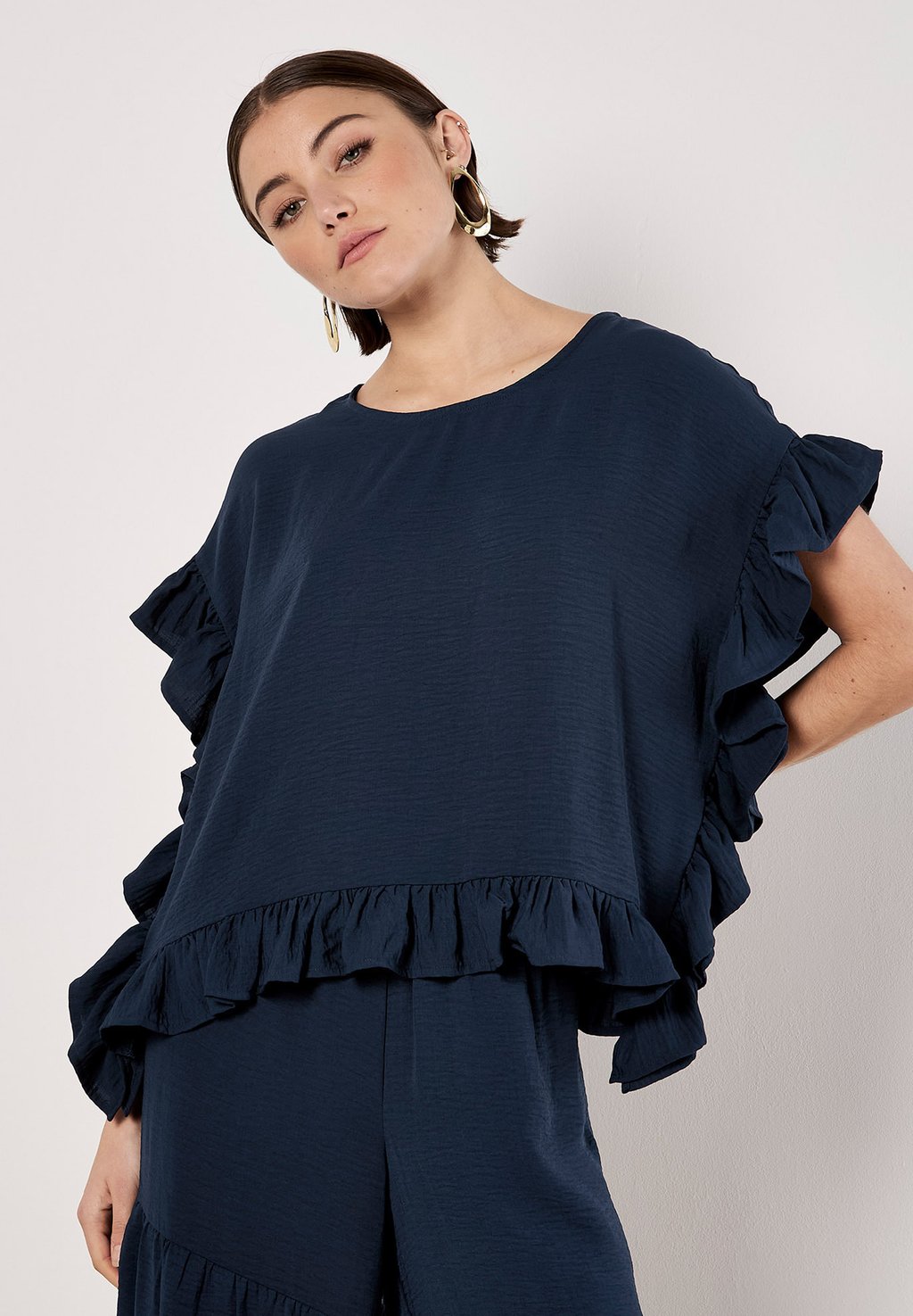

Блуза RUFFLE Apricot, темно-синий