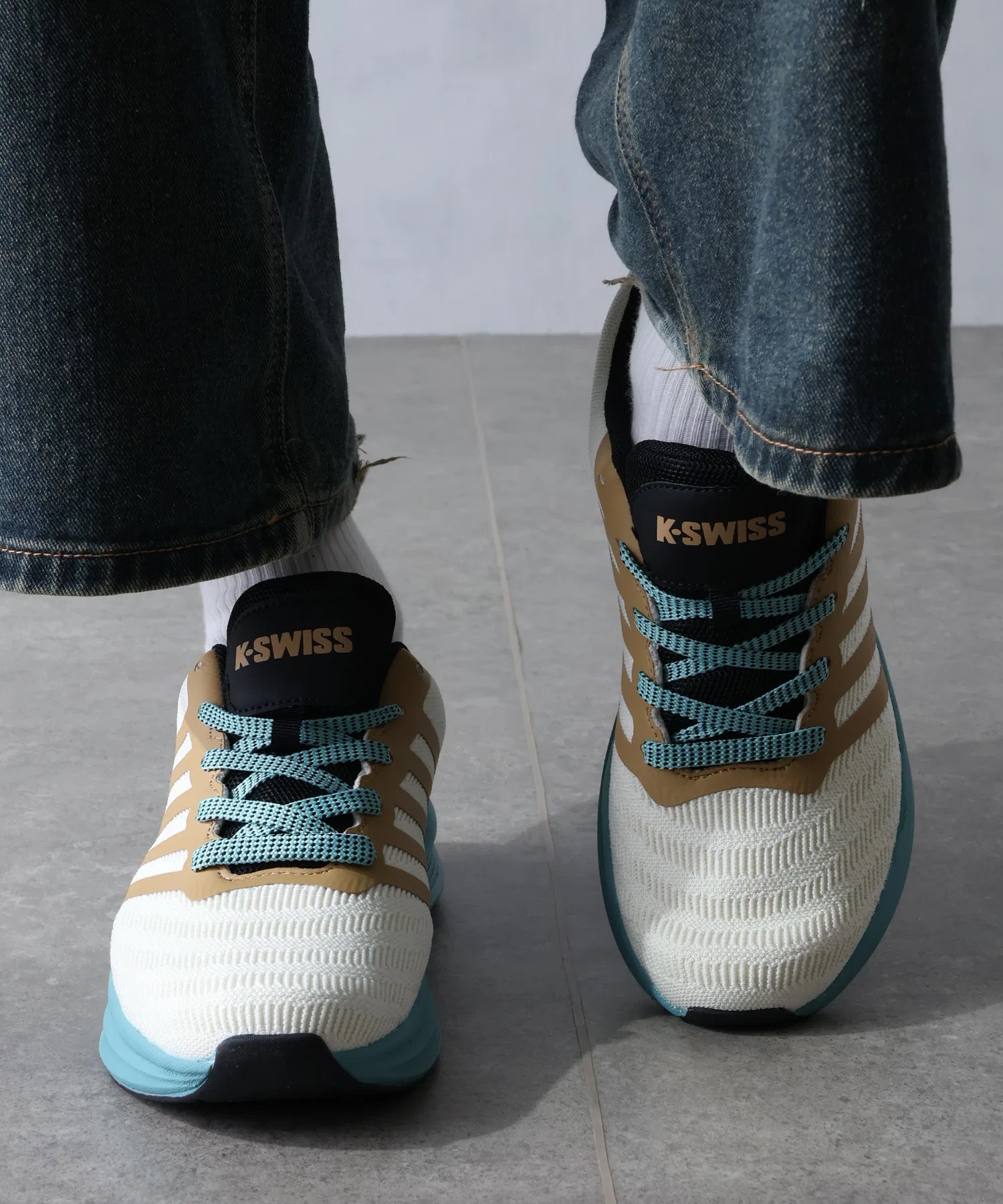 Мужские и женские кроссовки K-SWISS AeroKnit Low Cut — фото 2