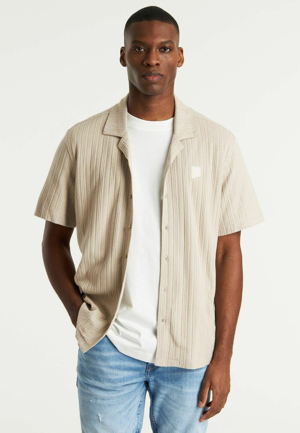 

Рубашка SHORTSLEEVE DOBY POINT CHASIN', бежевый
