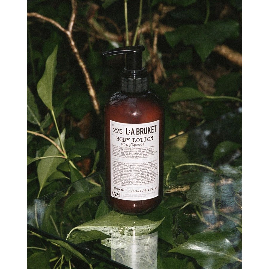 Лосьон для тела 225 body lotion spruce La Bruket, объем 240 мл — фото 3