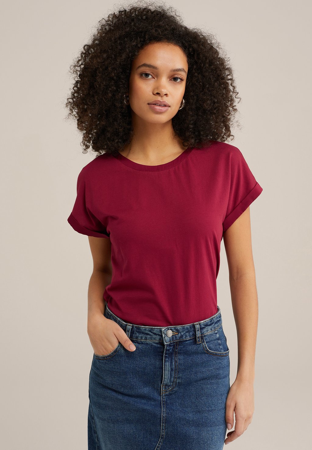 

Базовая футболка WE Fashion, цвет Saffron Red