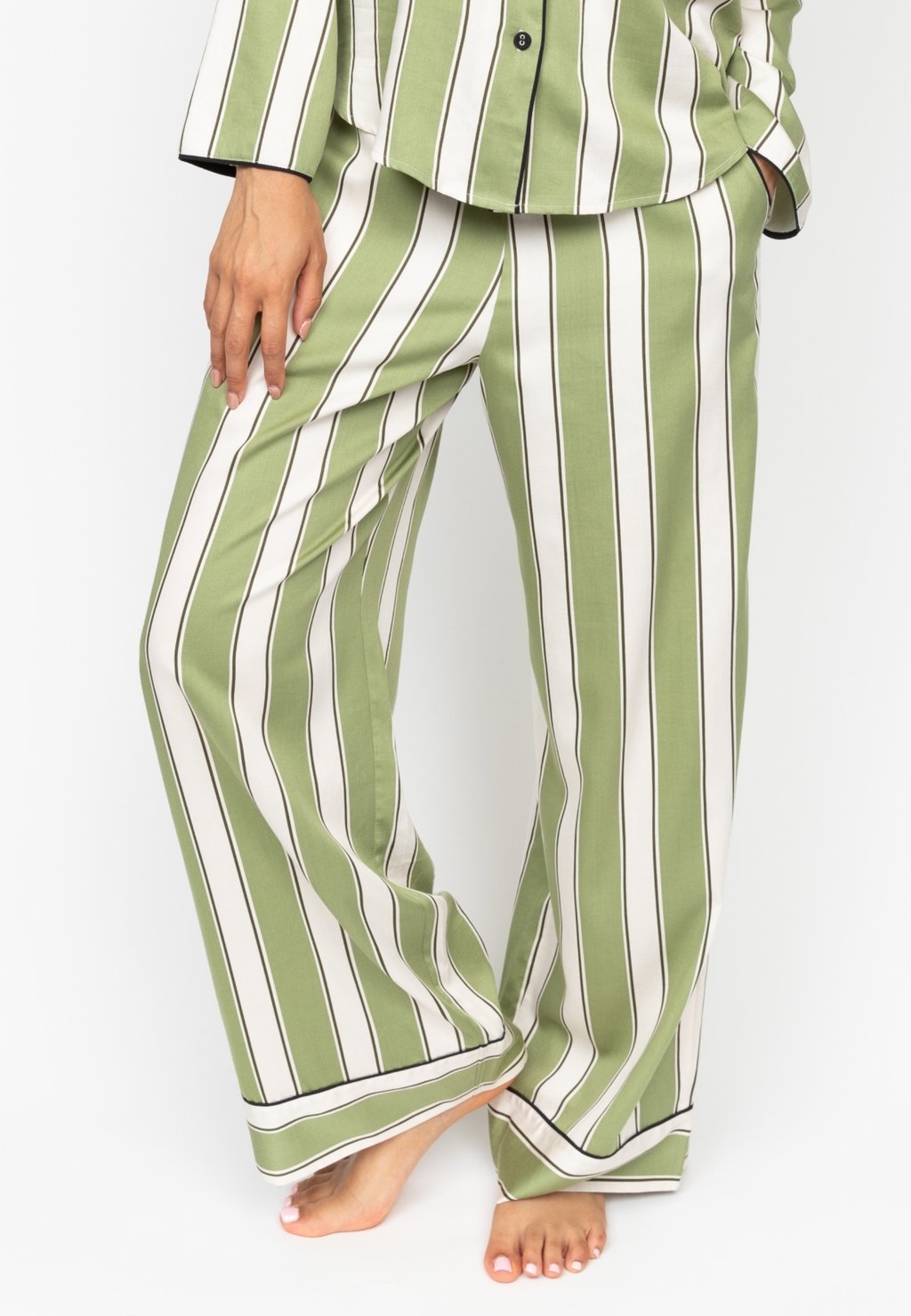 

Пижамные штаны NANCY PRINTED STRIPE WIDE LEG Cyberjammies, зеленый