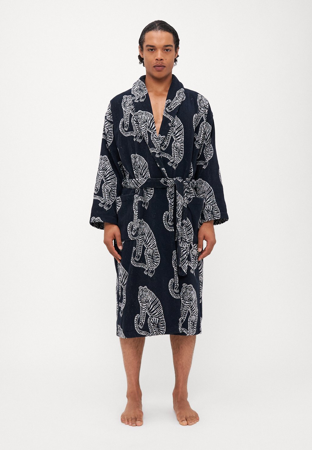 

Халат ROBE Desmond & Dempsey, черный